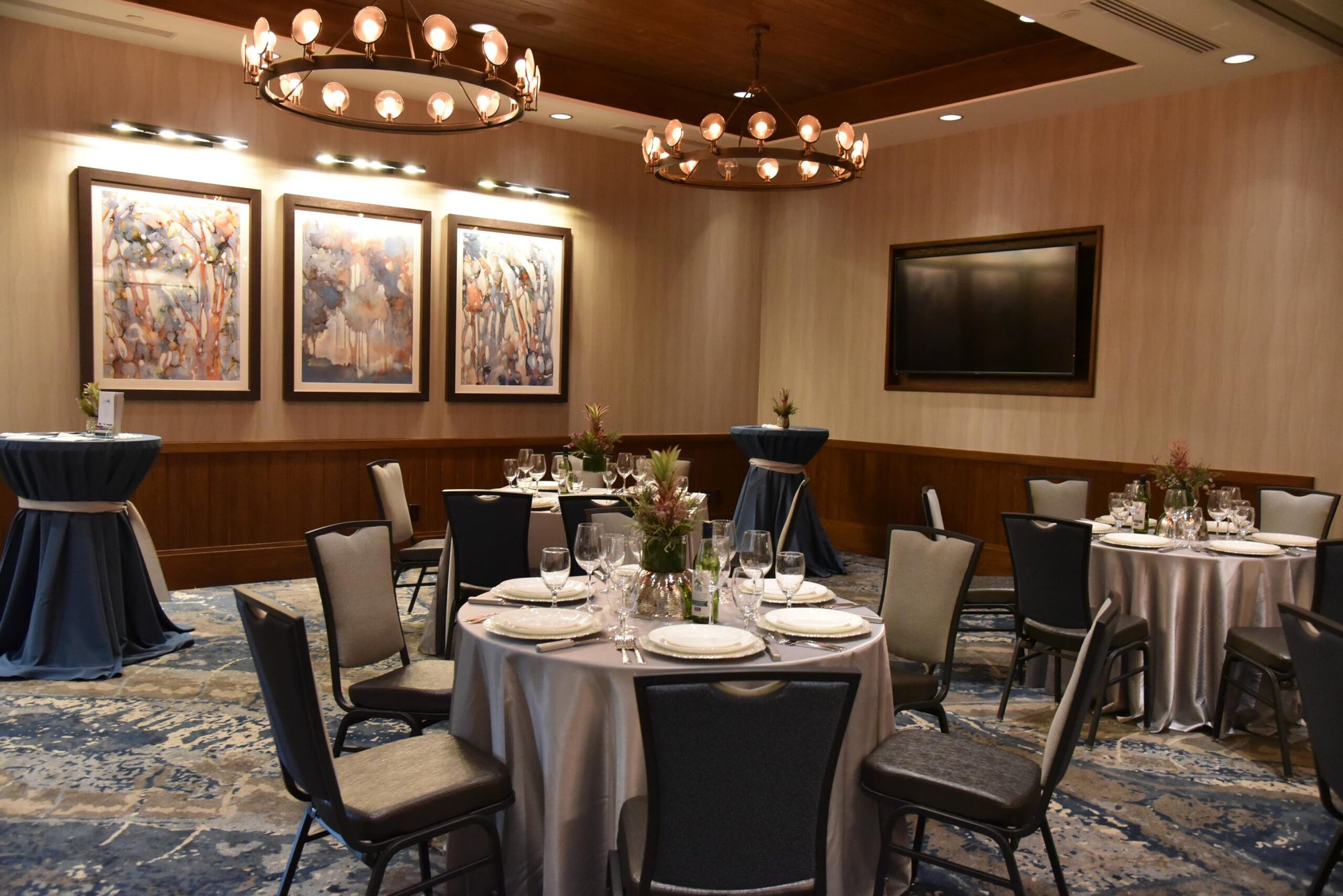 Ruth's Chris Steak House - Downtown Greenville private dining 5