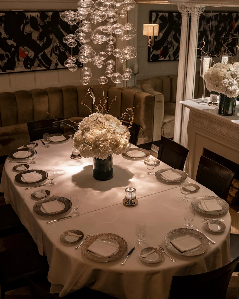 Bar & Lounge at Caviar Russe