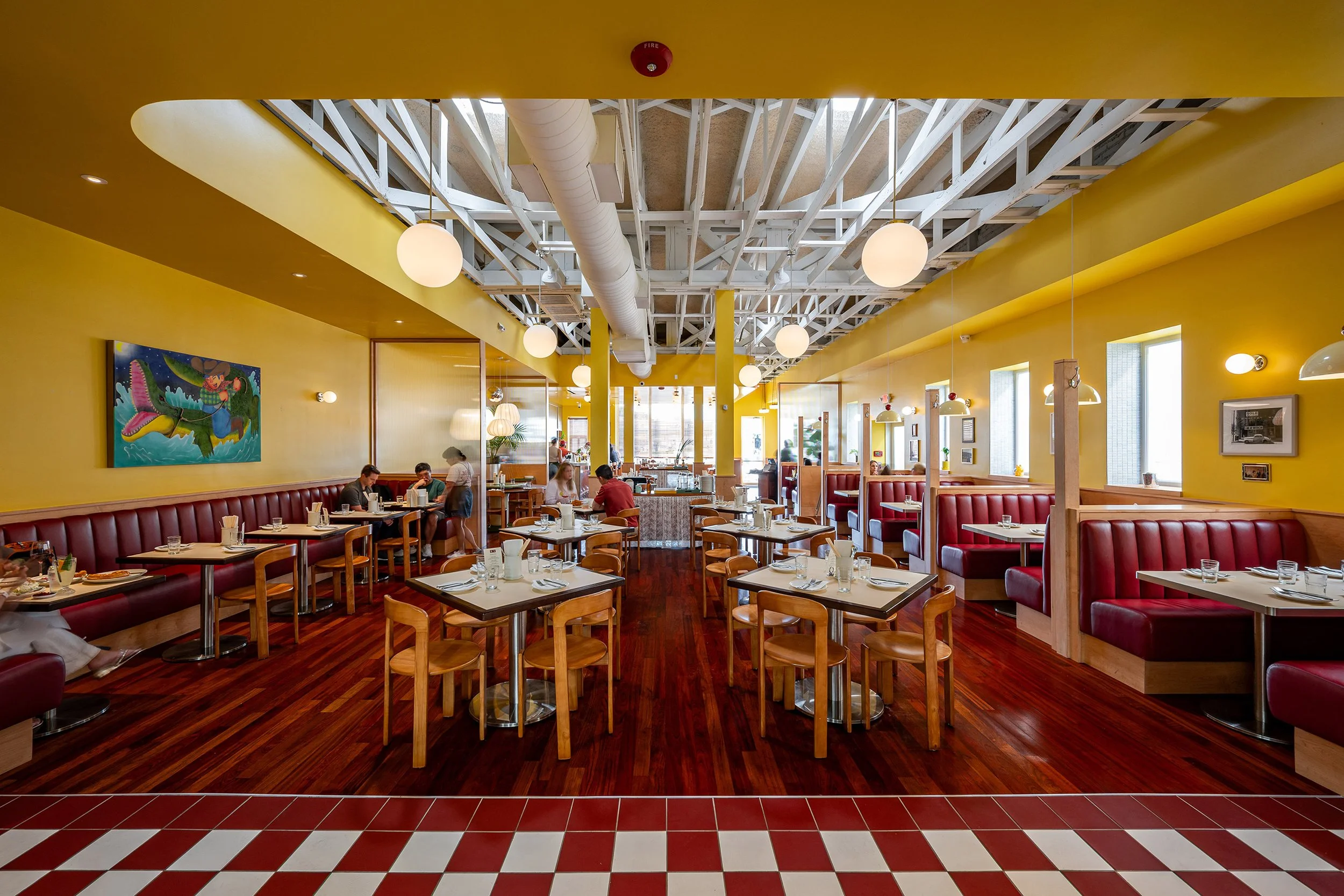 Full Restaurant at Agnes and Sherman
