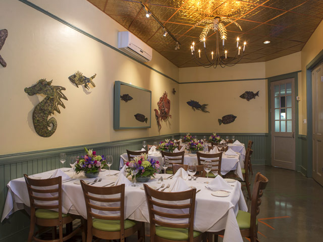 Lake Room at Red Fish Grill
