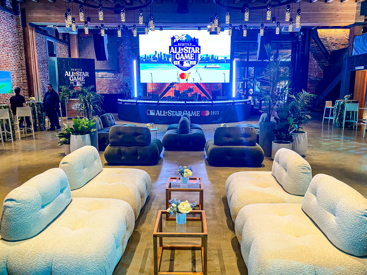 Sky Box at Hatback Bar & Grille