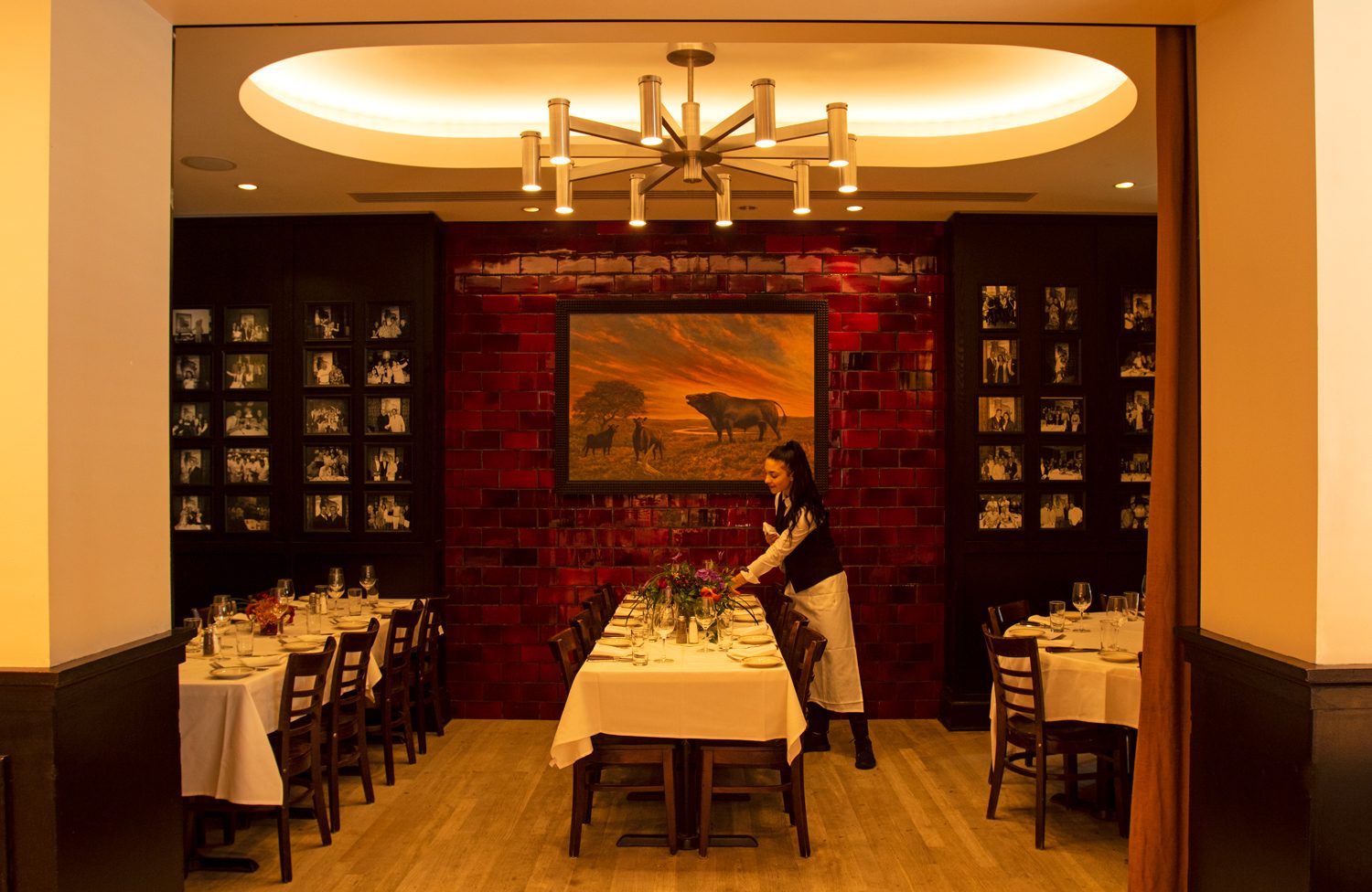 Speakeasy at Manny's Steakhouse