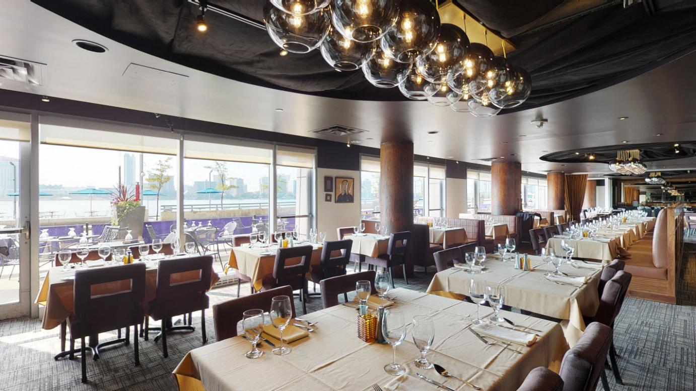 Main Dining Room at Andiamo - Riverfront