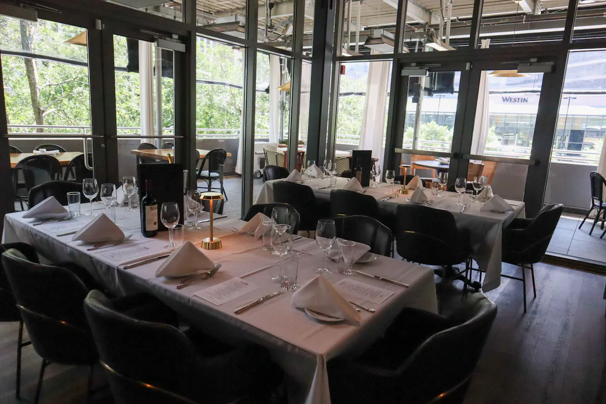 Vine Street Room at Via Vite