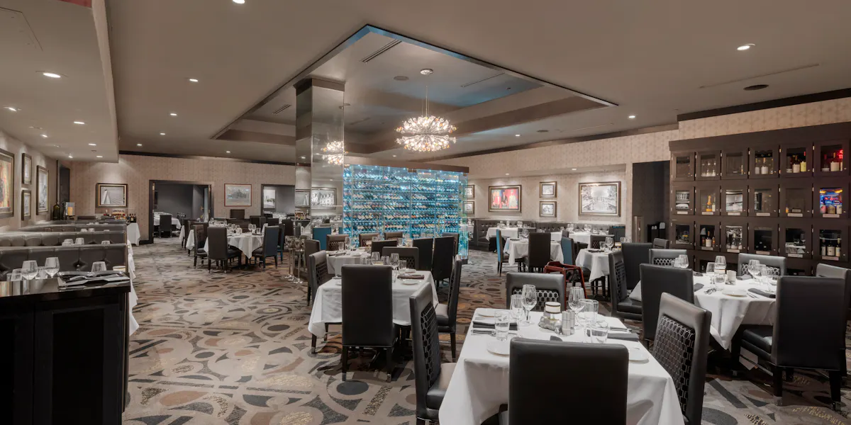 Dining Room at Morton's The Steakhouse - St. Louis