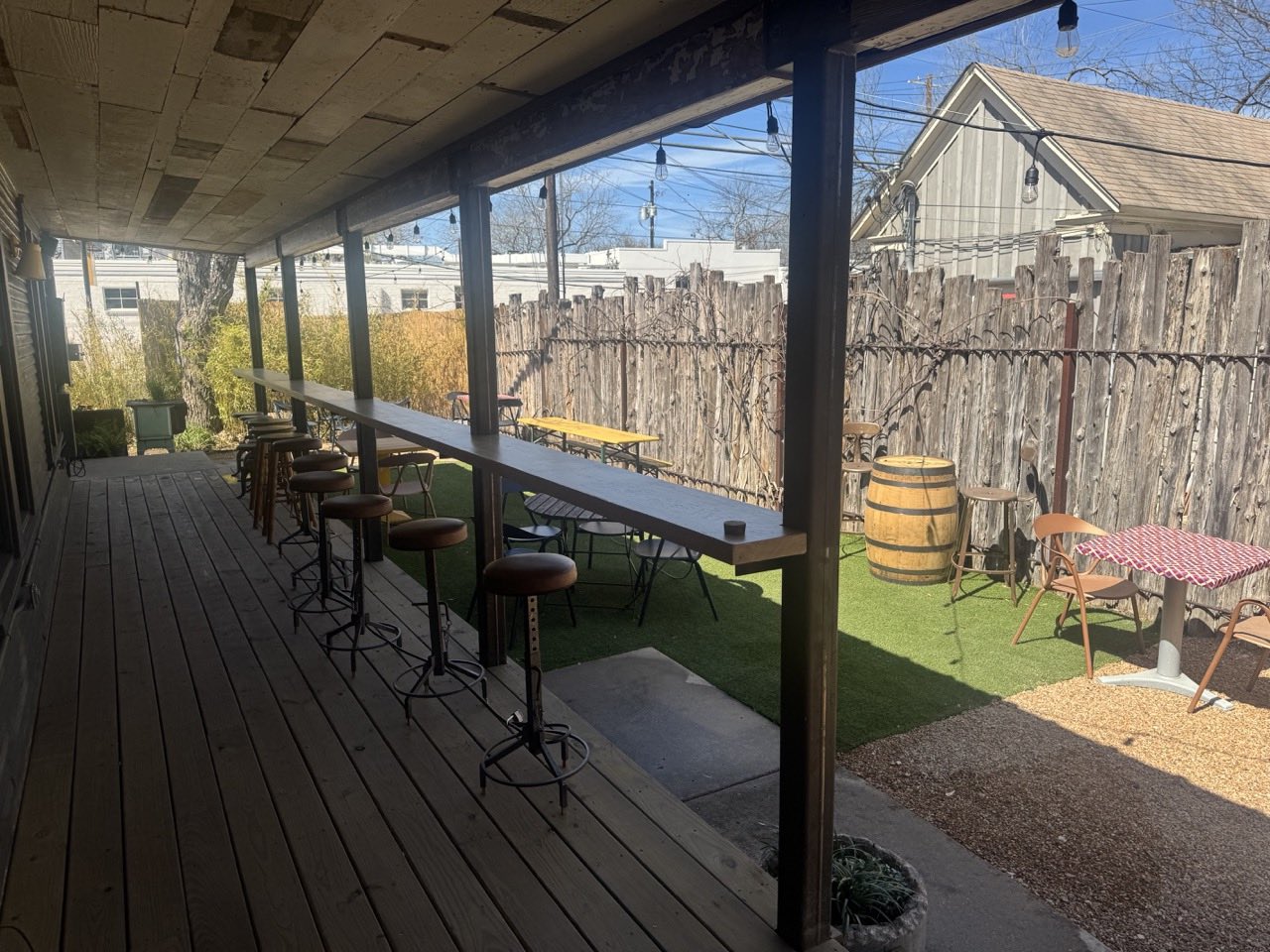 Boni's Bar Next Door private dining 5