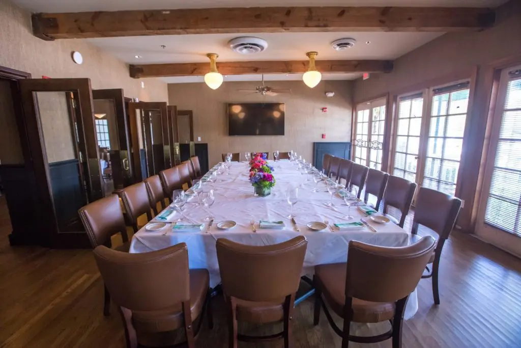 Cigar Room at Smith & Wollensky Steakhouse - Miami