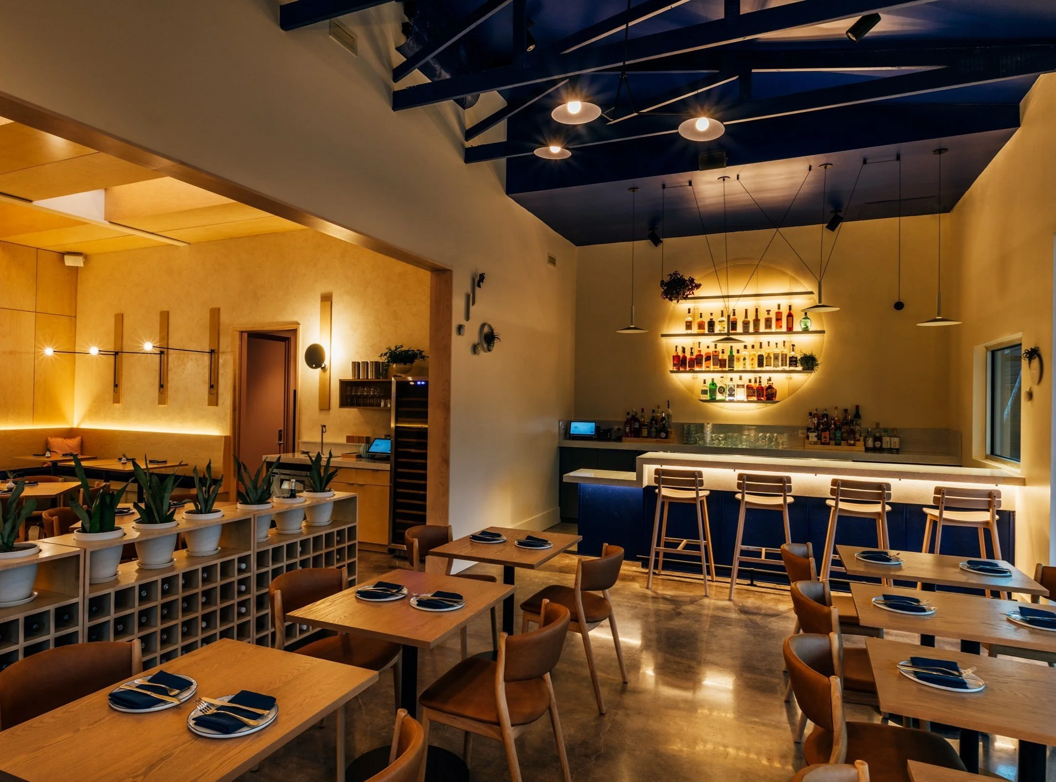 Bar/Lounge at Camaraderie