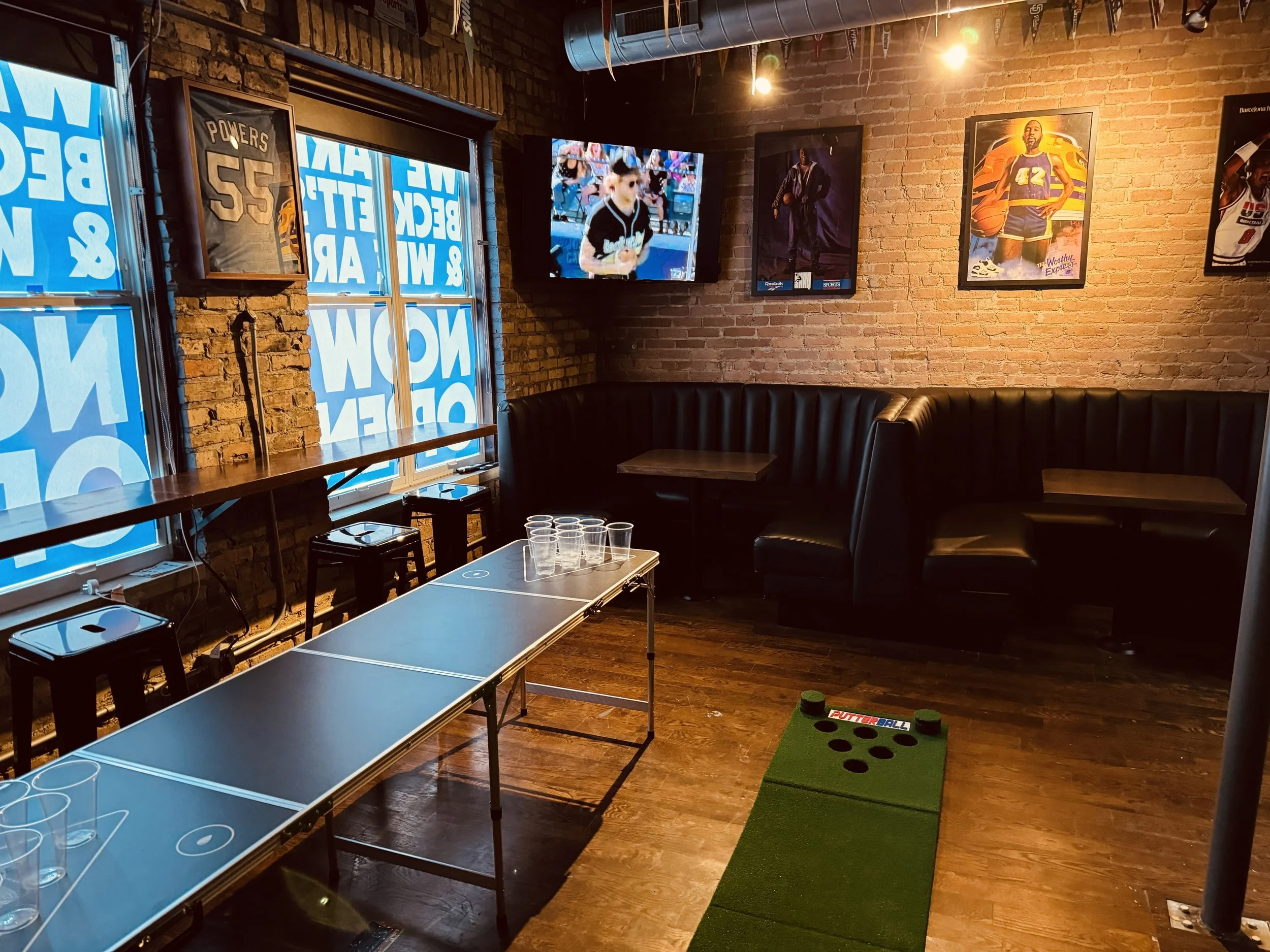 Upstairs at Beckett's KCMO
