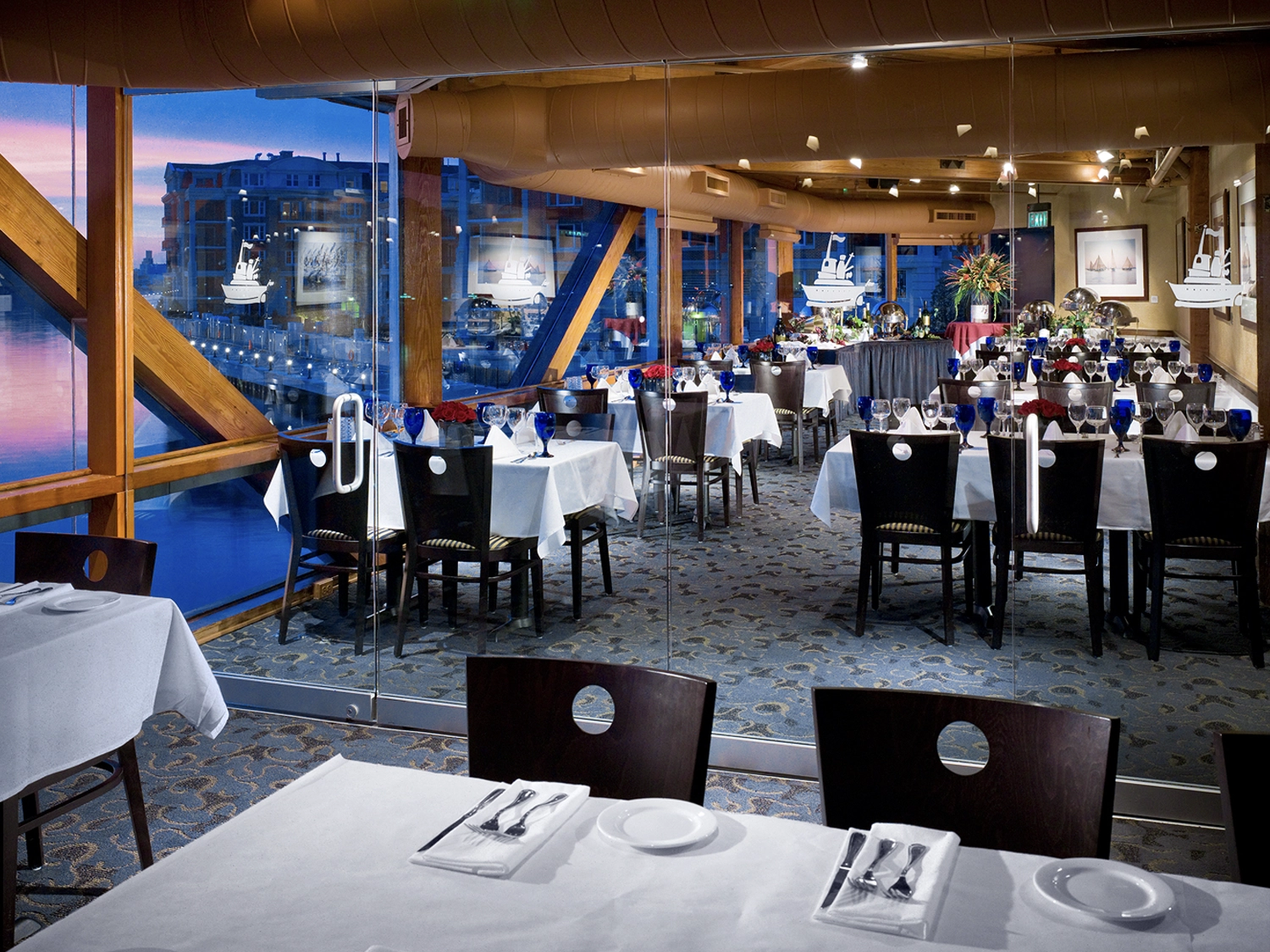 Harbor East Room at Rusty Scupper Restaurant & Bar