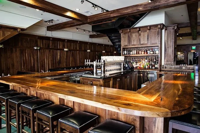 THE Walnut Bar at Stars & Satellite Bar