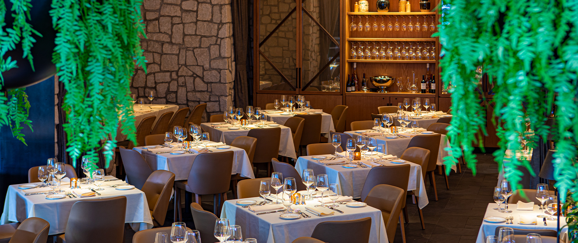 Intimate Dining Room at Dean's Italian Steakhouse