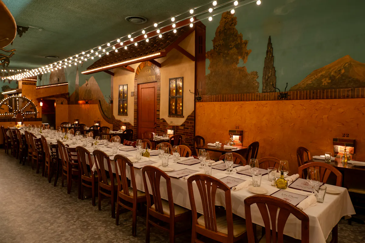 Bar Sotto - Bar at The Village