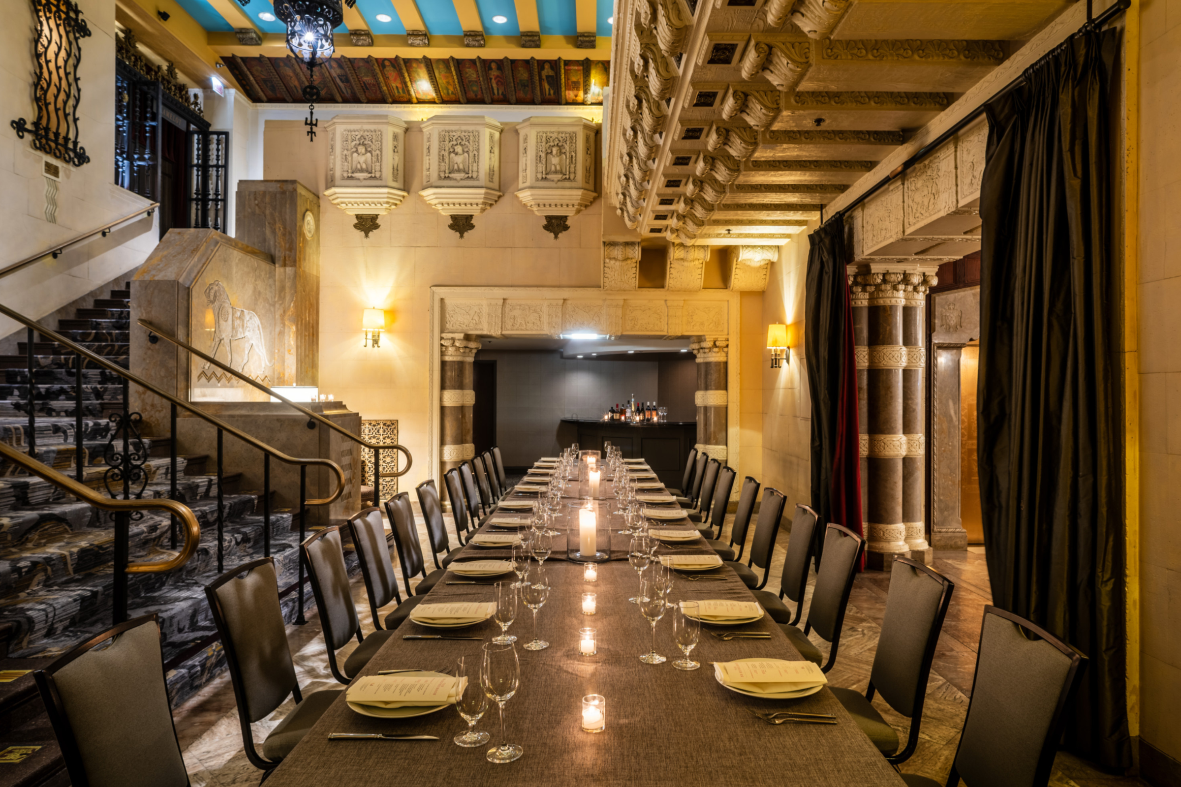 Hall of Lions at Michael Jordan's Steak House Chicago