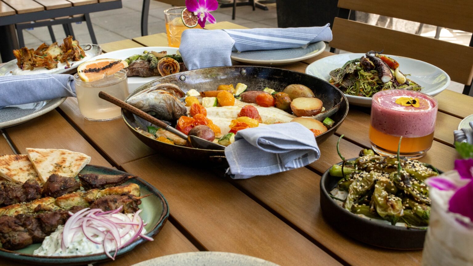 Committee private dining 2