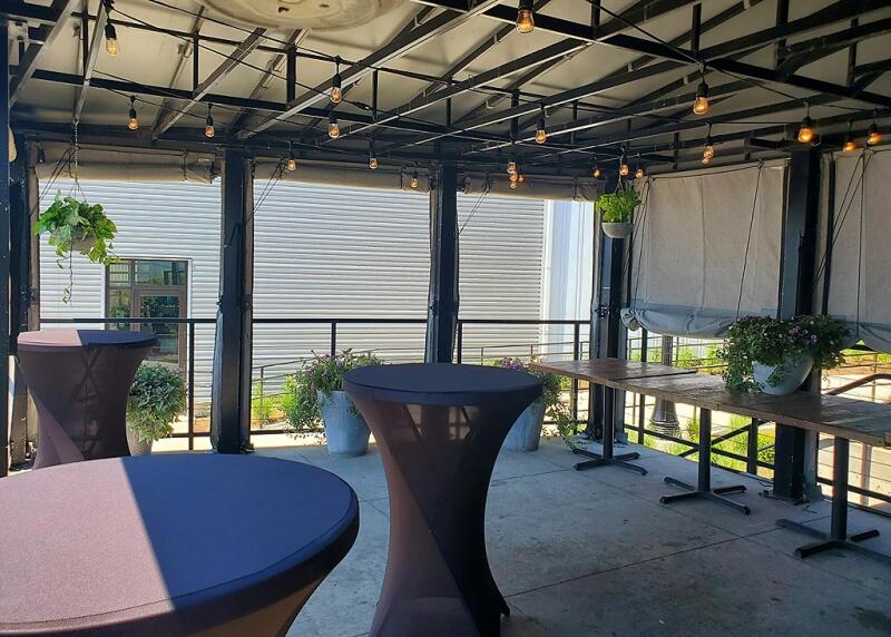 Garden Patio at Alley Cat Oyster Bar