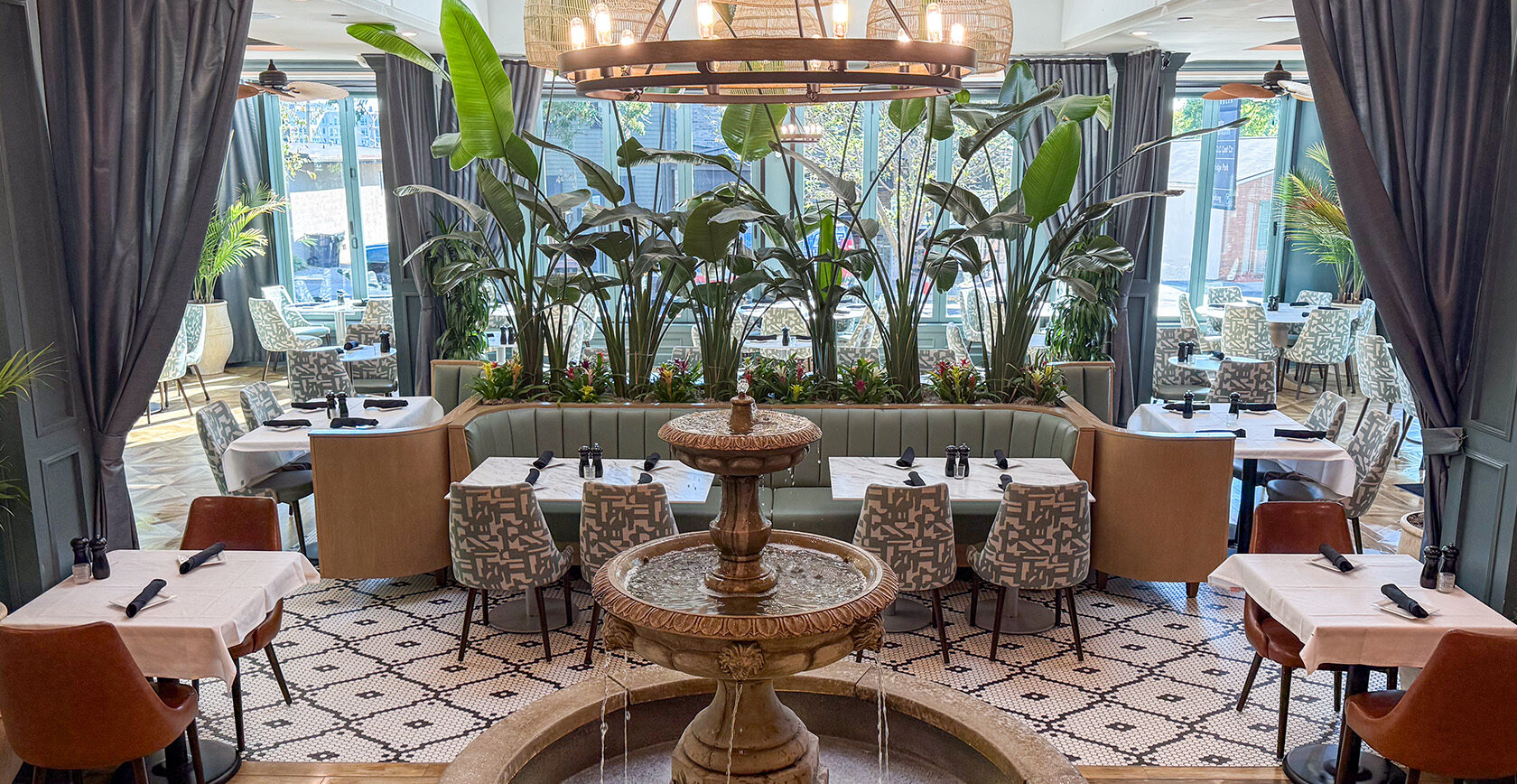 Tucci's Italian Steakhouse private dining 2