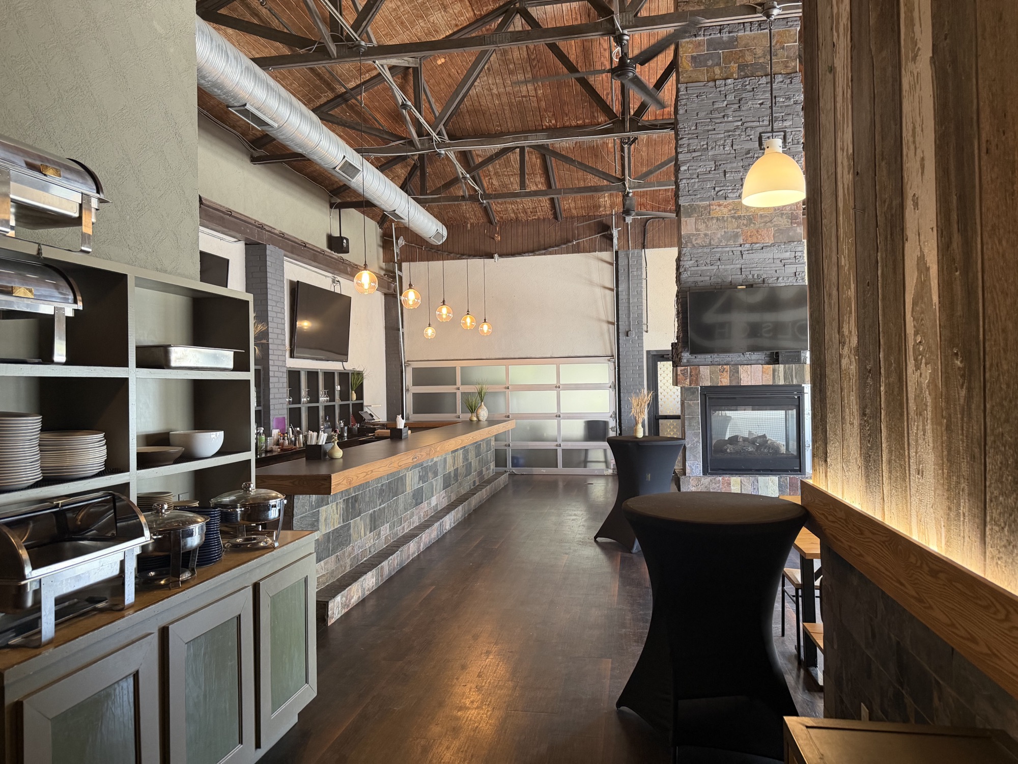 Harvest Bar + Kitchen - Clintonville private dining 3