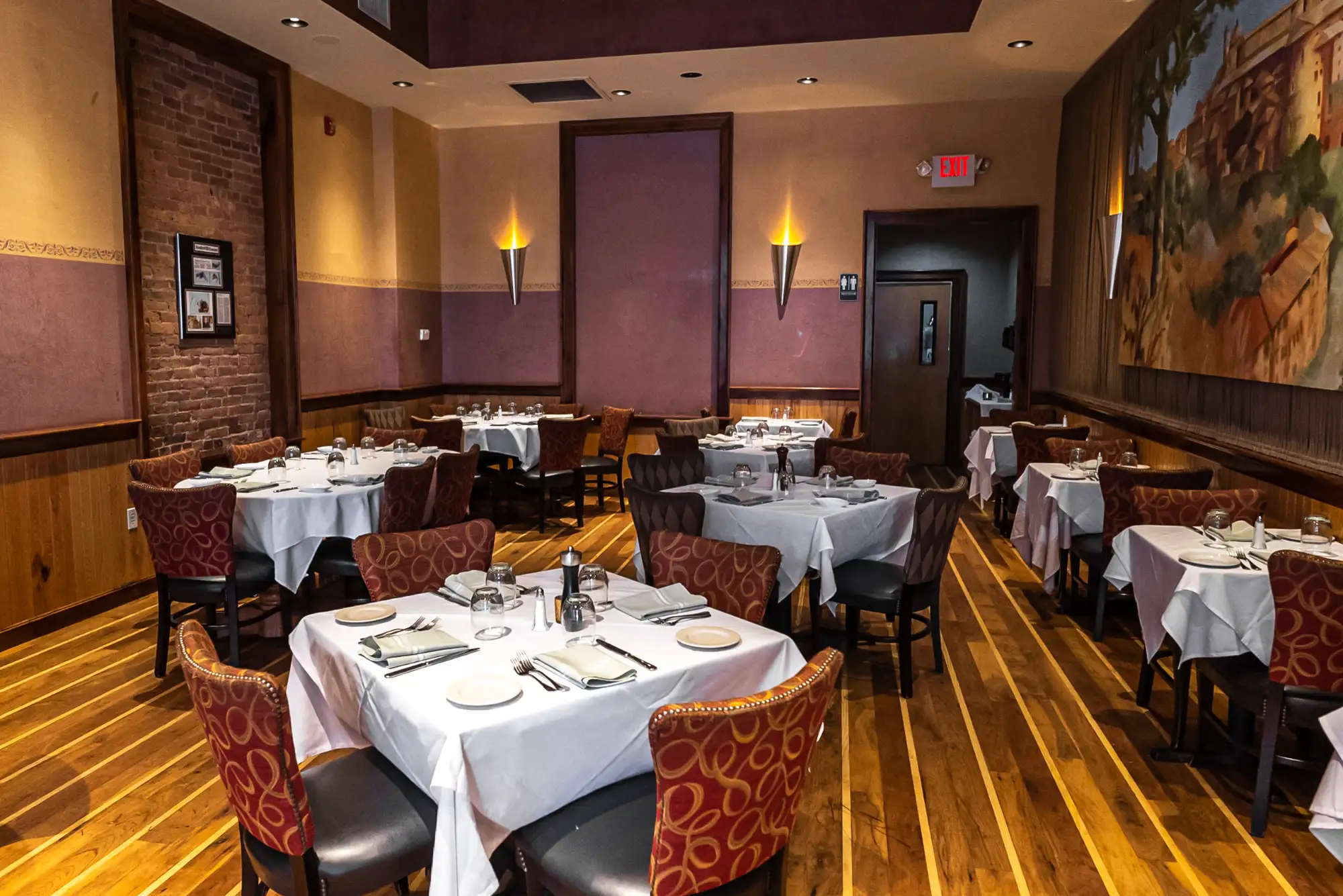 Peppercorn's Grill private dining 3
