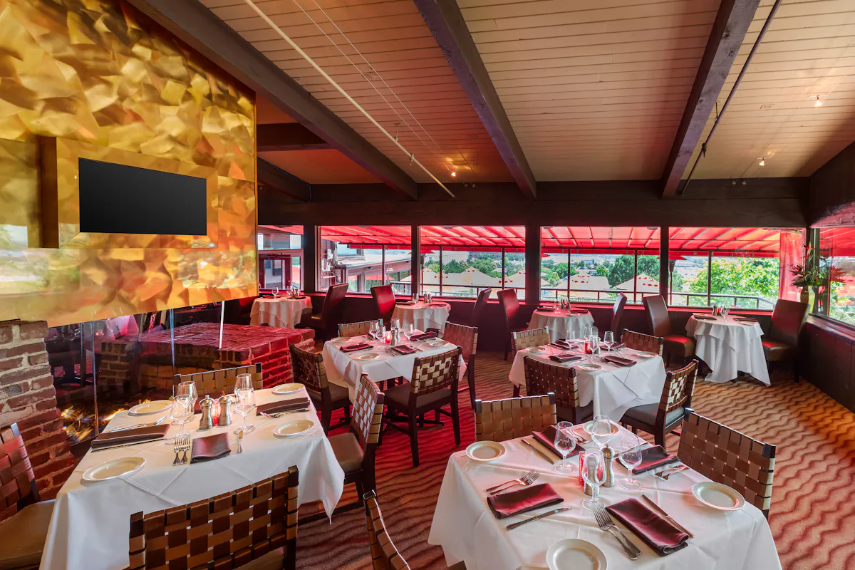 South Lounge Area at Simms Steakhouse