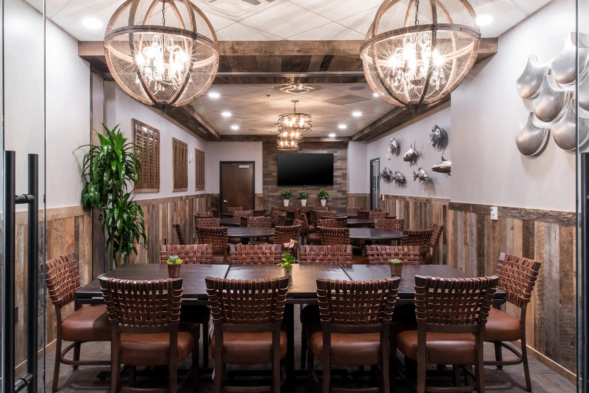 Oak & Park Room Combination at River & Post