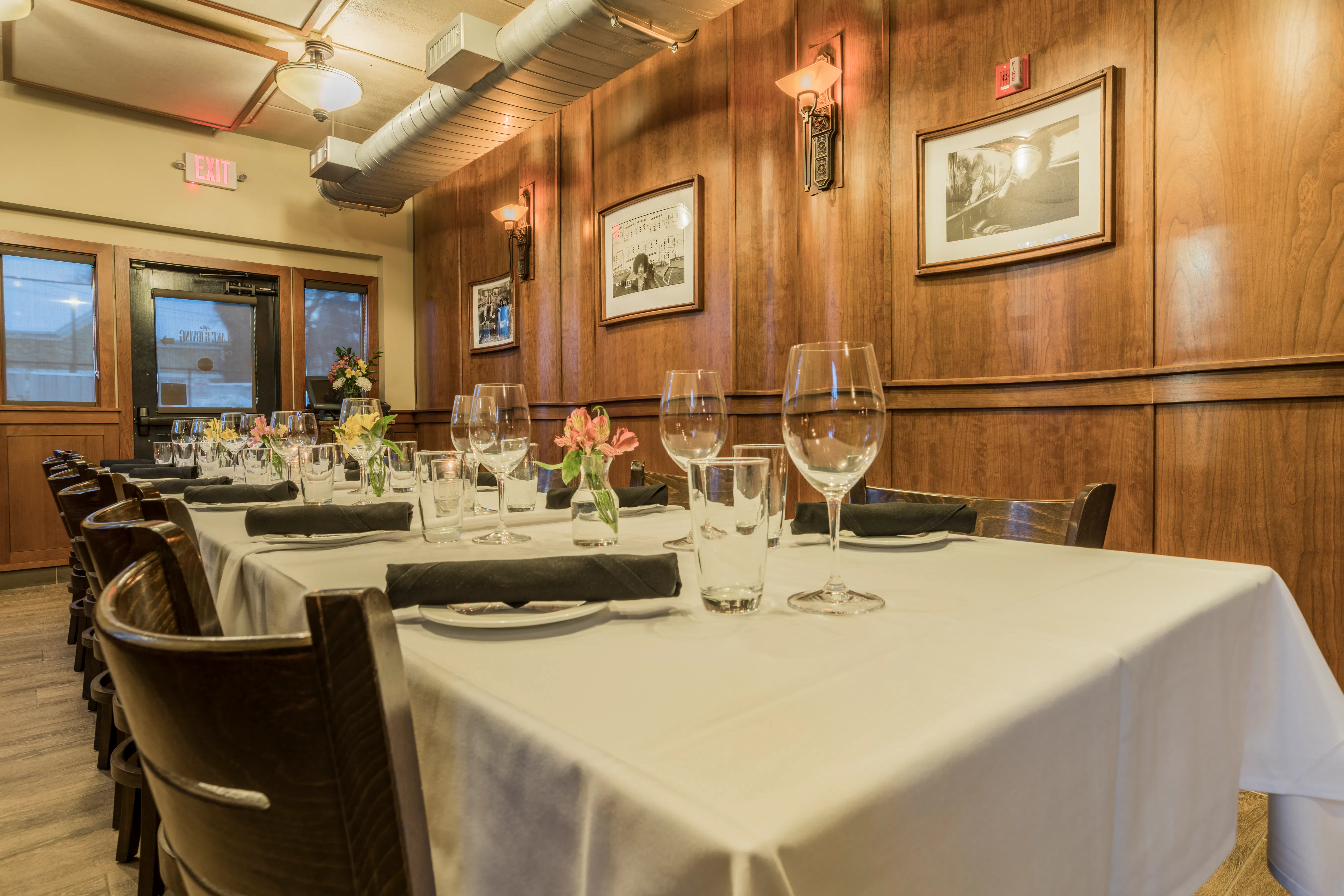 Lake & Irving Restaurant & Bar private dining 3