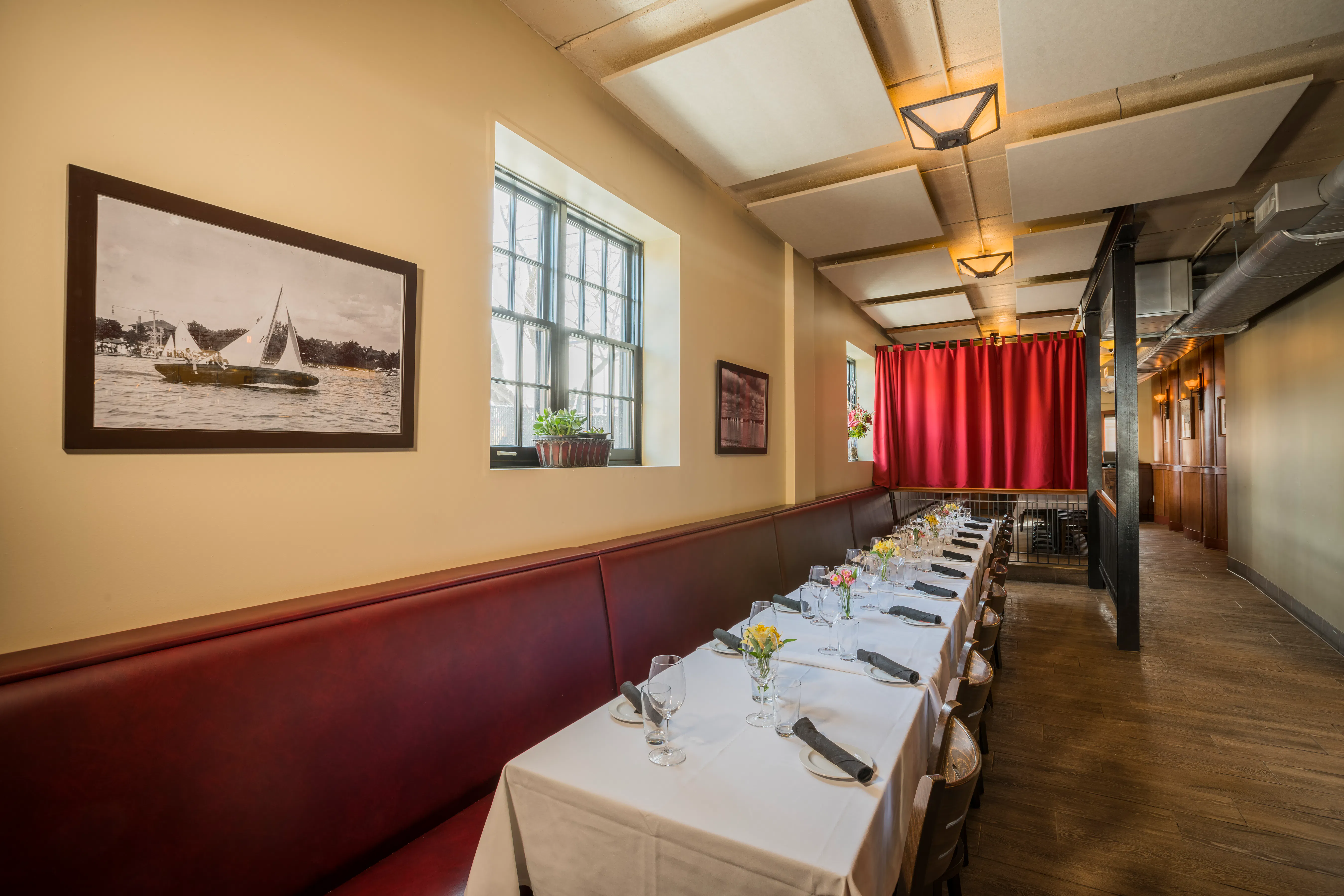 Legend's Room at Lake & Irving Restaurant & Bar