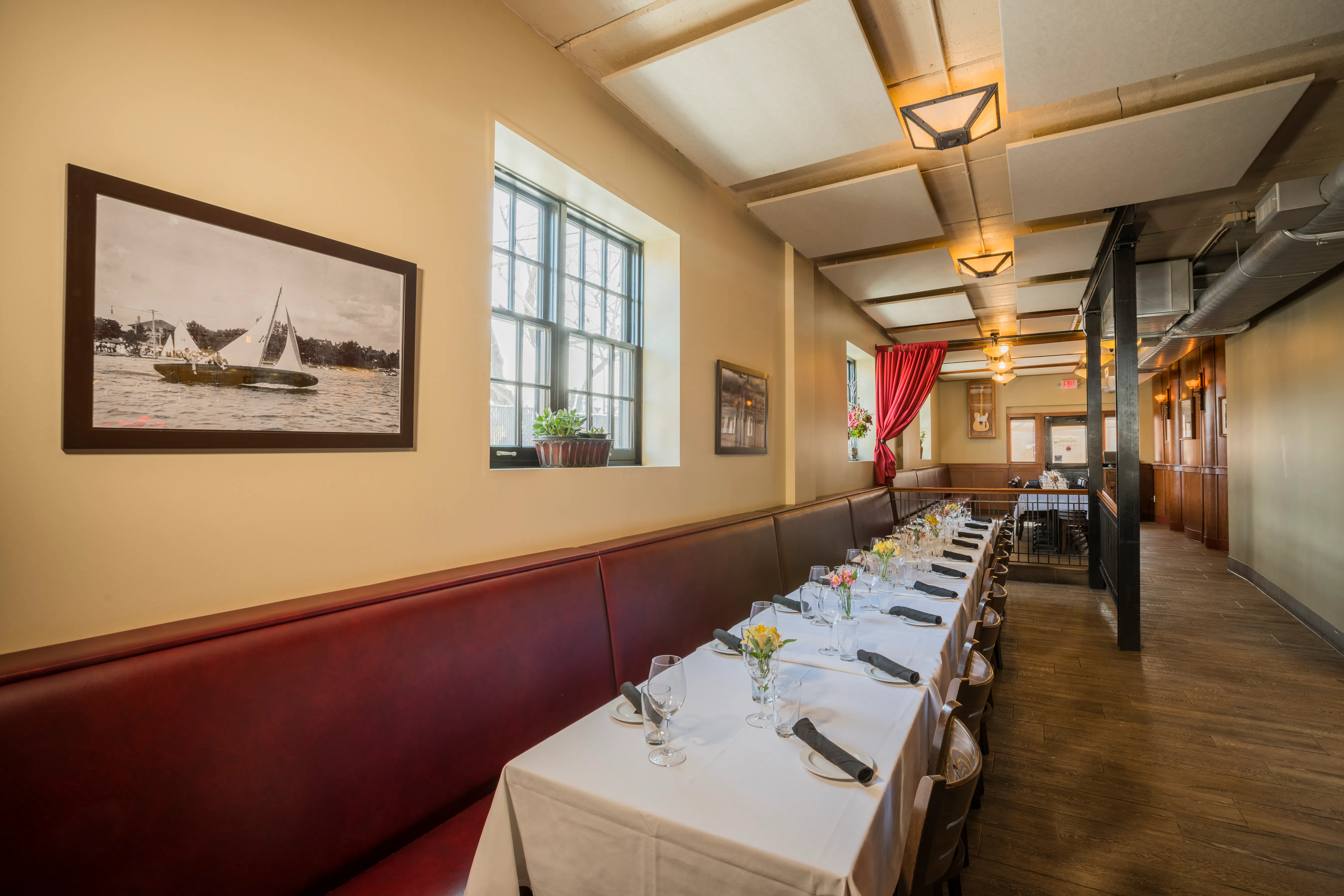 Lake & Irving Restaurant & Bar private dining 5