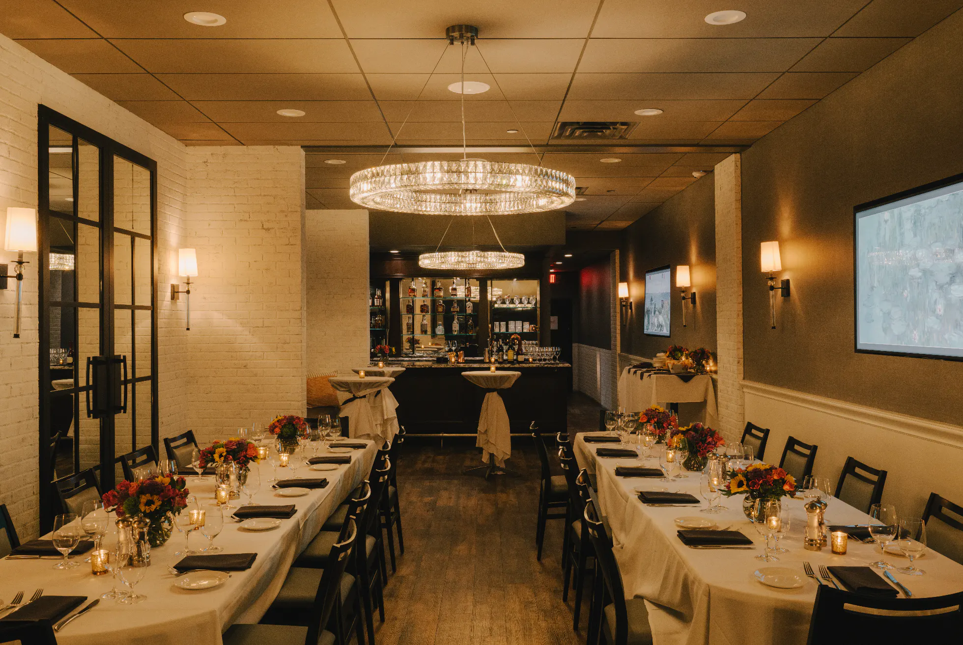 One Door West at Gianni's Steakhouse
