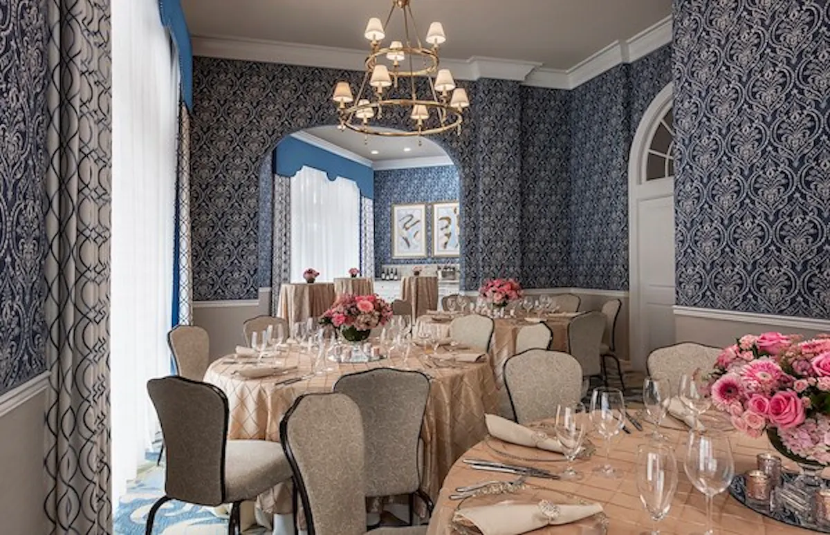 La Jolla Room at Nine-Ten Restaurant & Bar