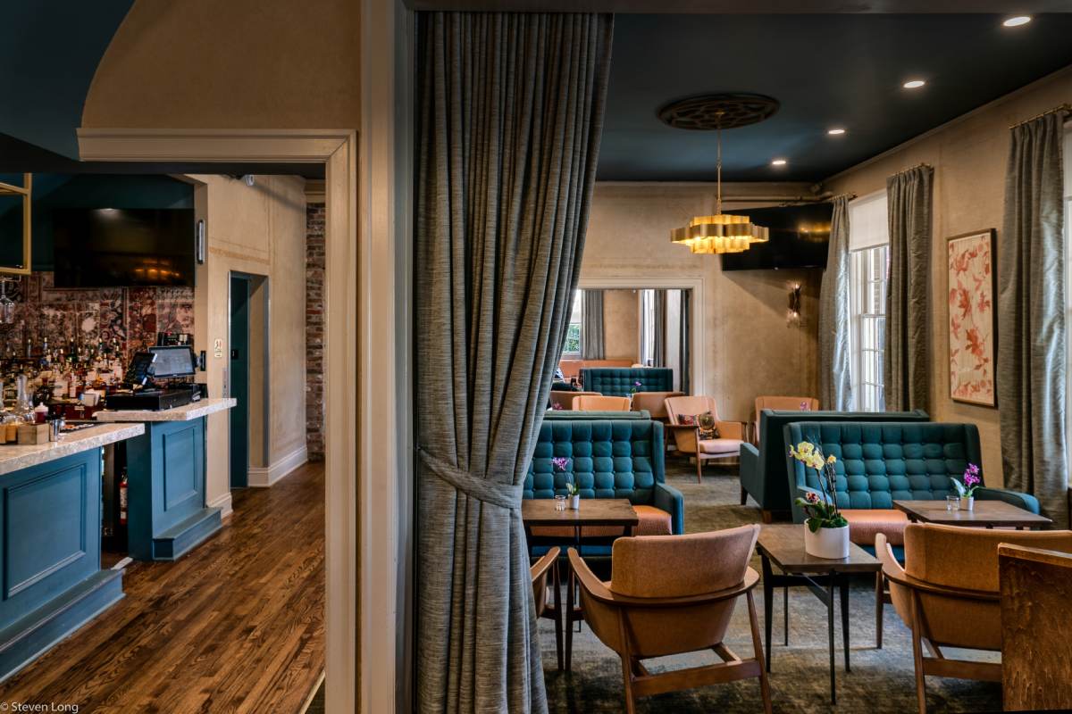Living Room at Mere Bulles Restaurant & Events
