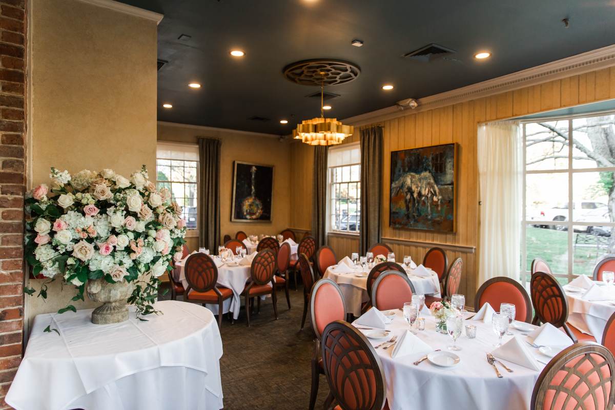 Mere Bulles Restaurant & Events private dining 3