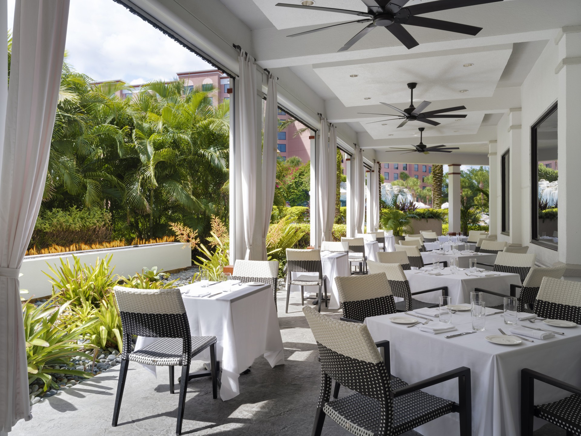 Venetian Patio at The Venetian Chop House
