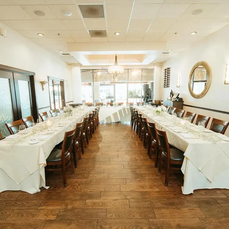 Vincenzo Cucina Italiana private dining 3