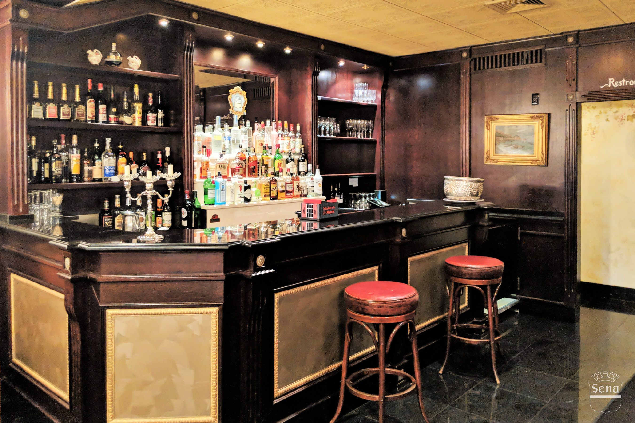 Banquet Room Bar at La Famiglia Ristorante