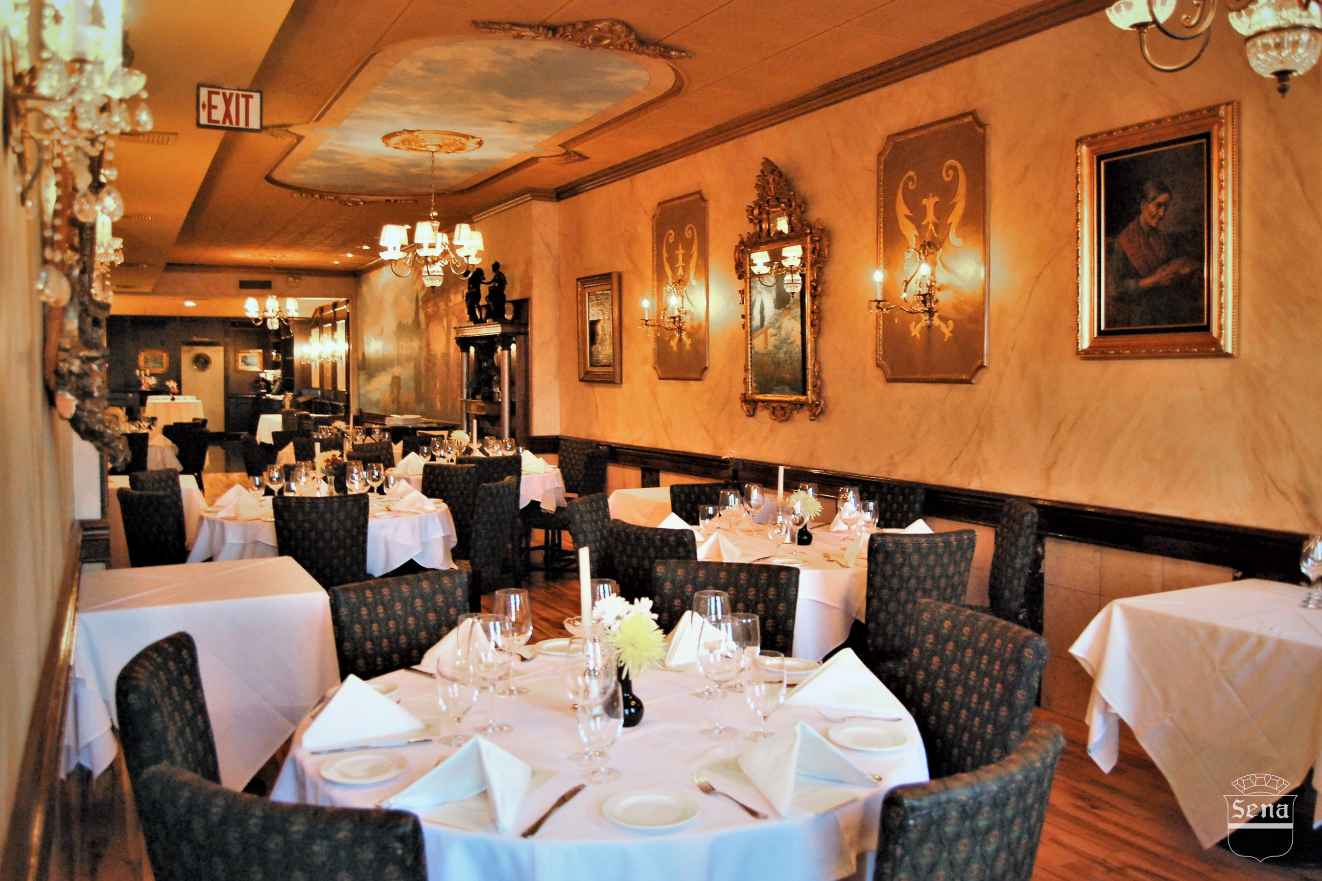 La Famiglia Ristorante private dining 5