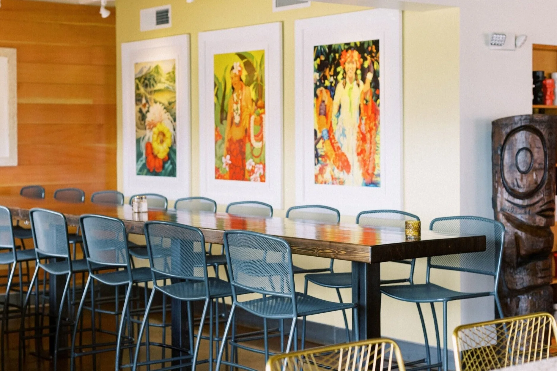 Community Tables at Hula's Modern Tiki Uptown