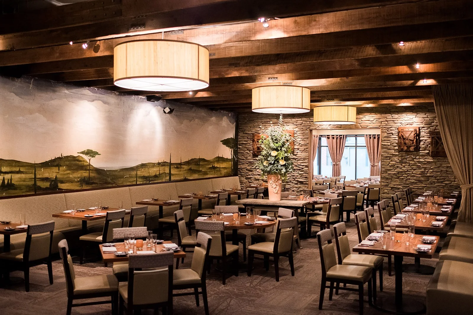 Main Dining Room at Vallozzi's Pittsburgh