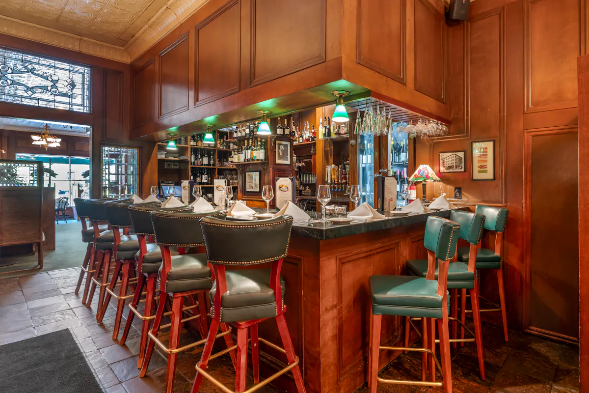 Back Bar Seats at Jake's Famous Crawfish
