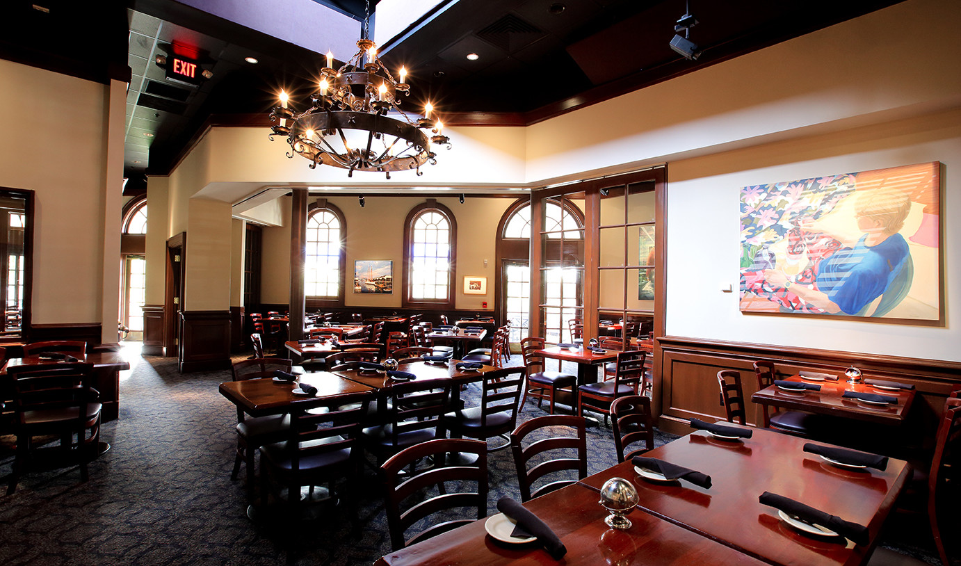 Sunroom at Winston's Grille