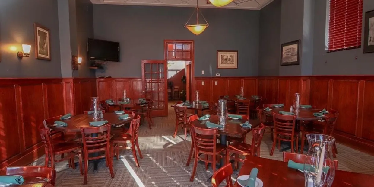 Private Dining Room at Howlett's Restaurant & Tavern