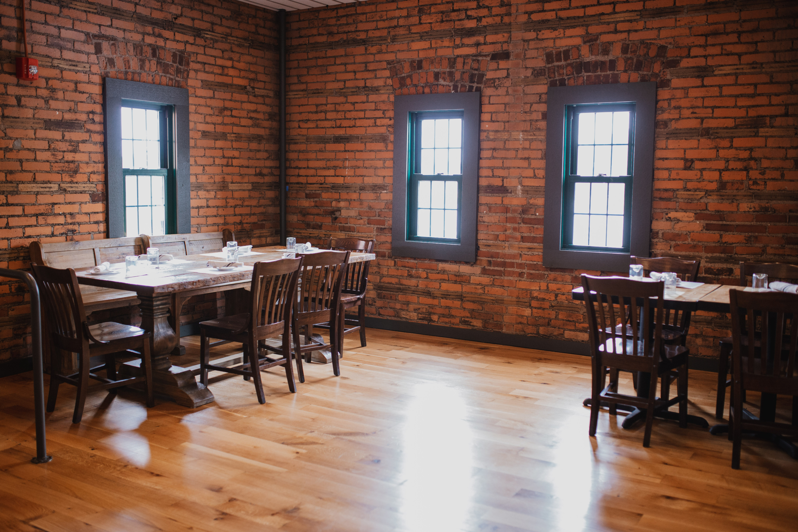 Lounge at Trata: The Restaurant At The Armory