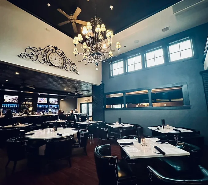 Monroes Restaurant private dining 2