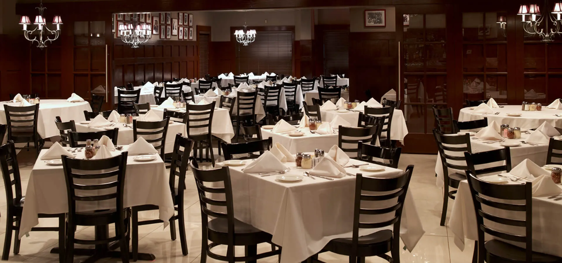 Private Rooms at Perlo's Restaurant