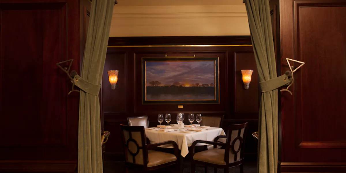 Vine's Dining Room at Dawson's Steakhouse