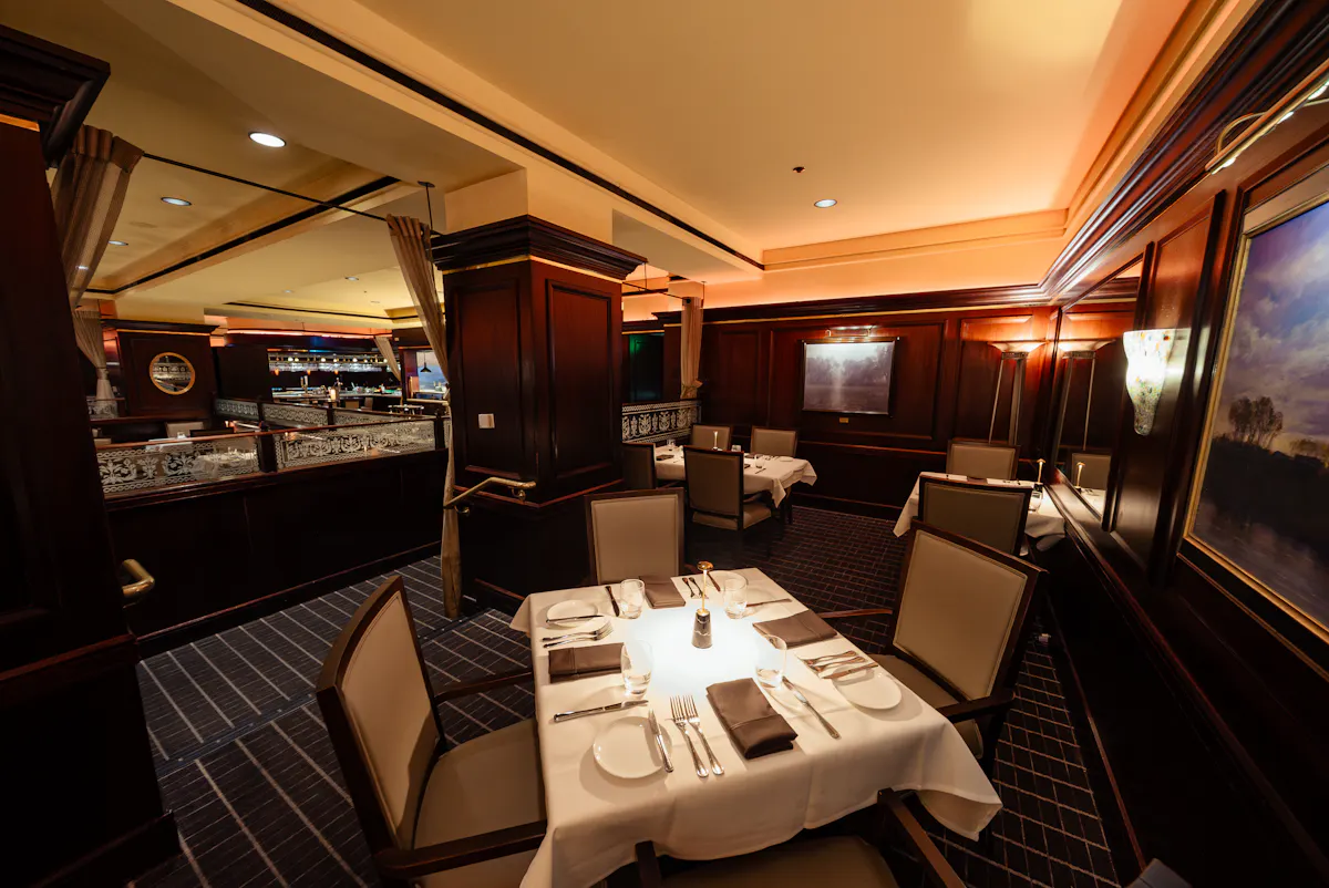 Upper Landing at Dawson's Steakhouse