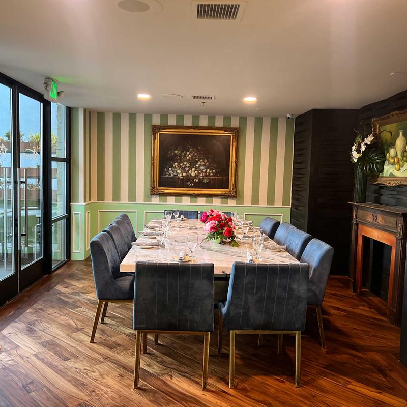 Amici Room at Vincenzo Cucina and Lounge