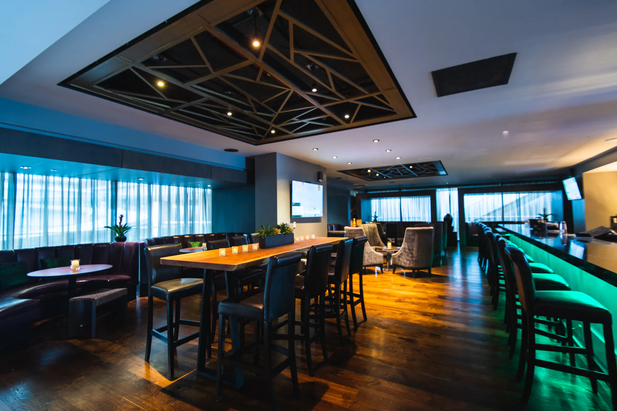 Bar & Lounge - Standing at Harborview Restaurant & Bar