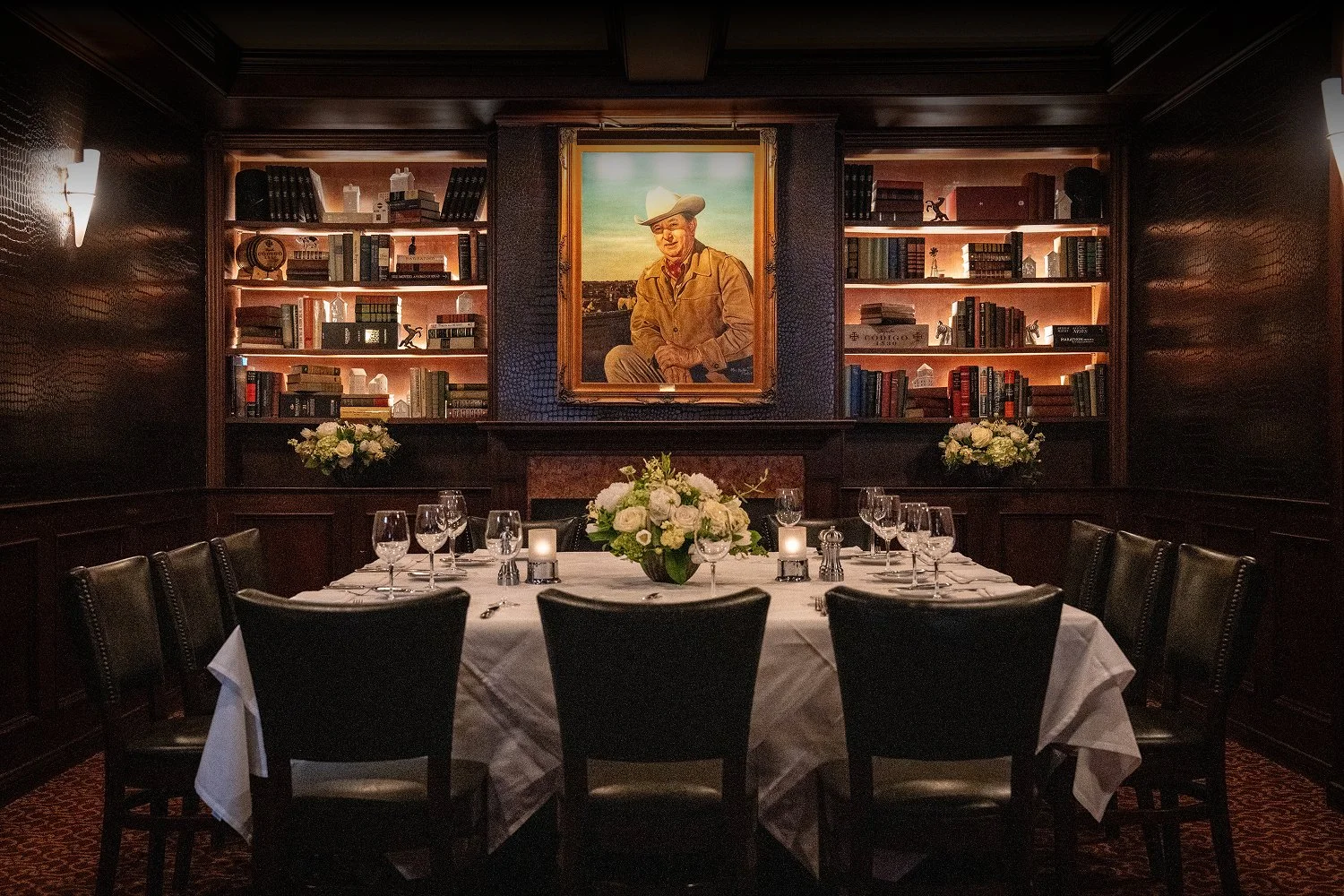The Library at Harris' Restaurant