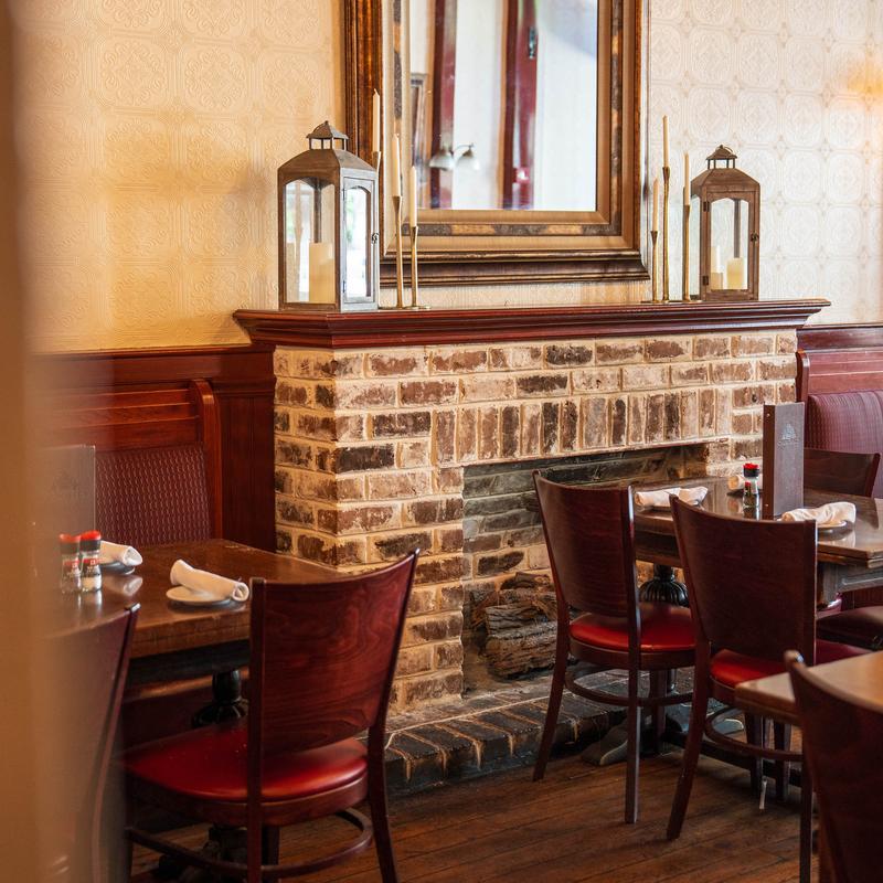Churchill's private dining 2